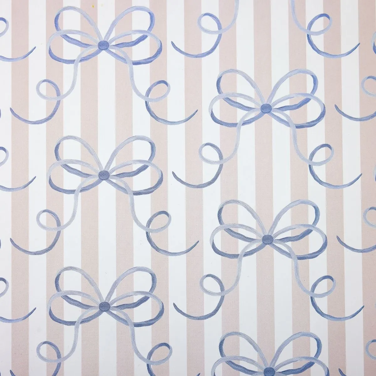 Bow & Stripe Wallpaper