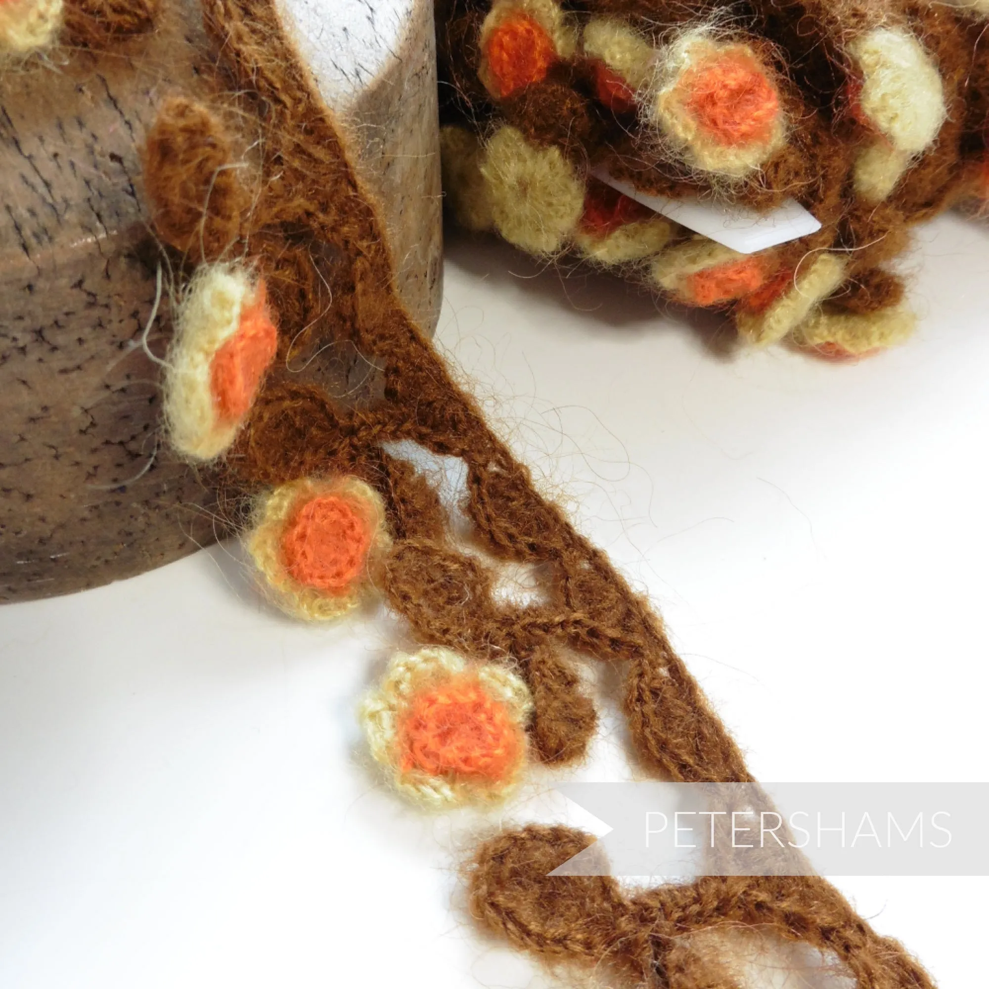 Fuzzy Crochet Flower Fringe Trim - 1m