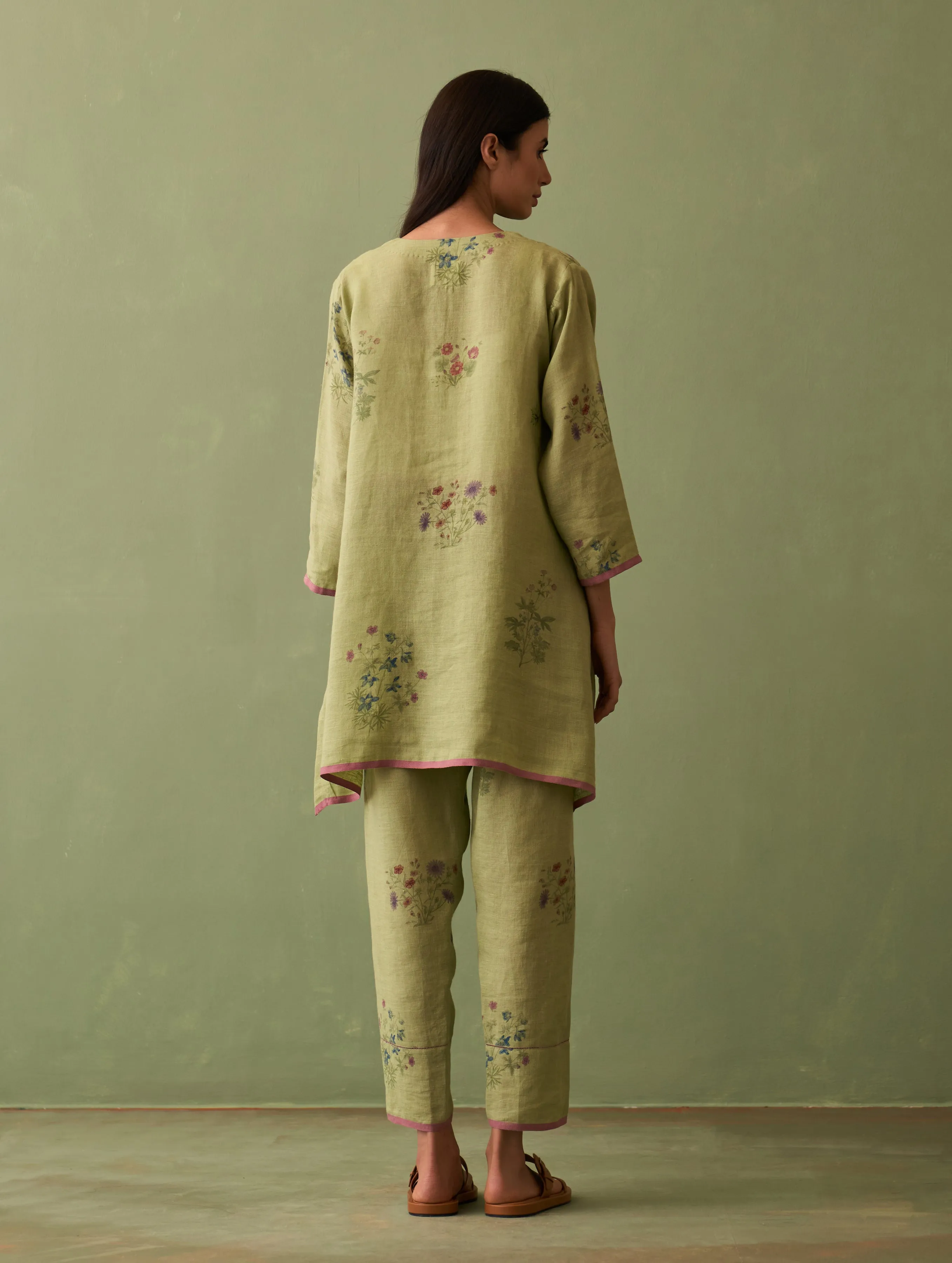 Rina Botanical Kurta - Fern